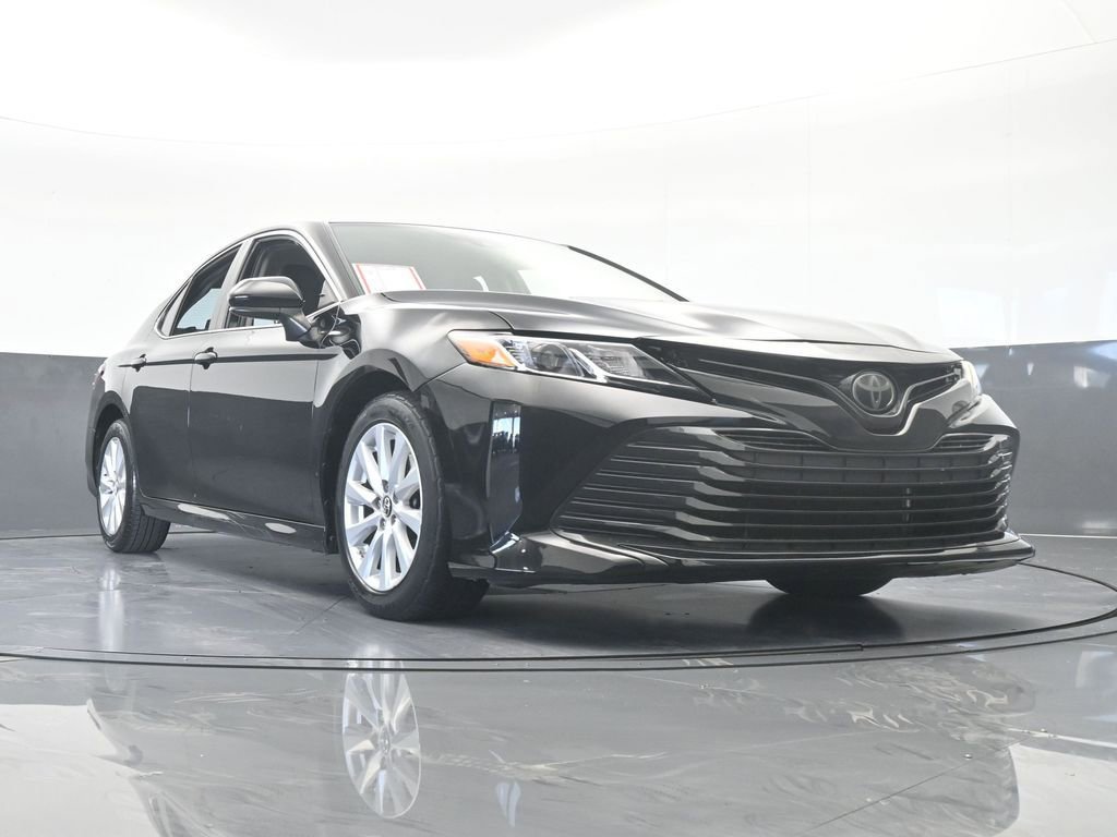Used 2019 Toyota Camry LE image 62