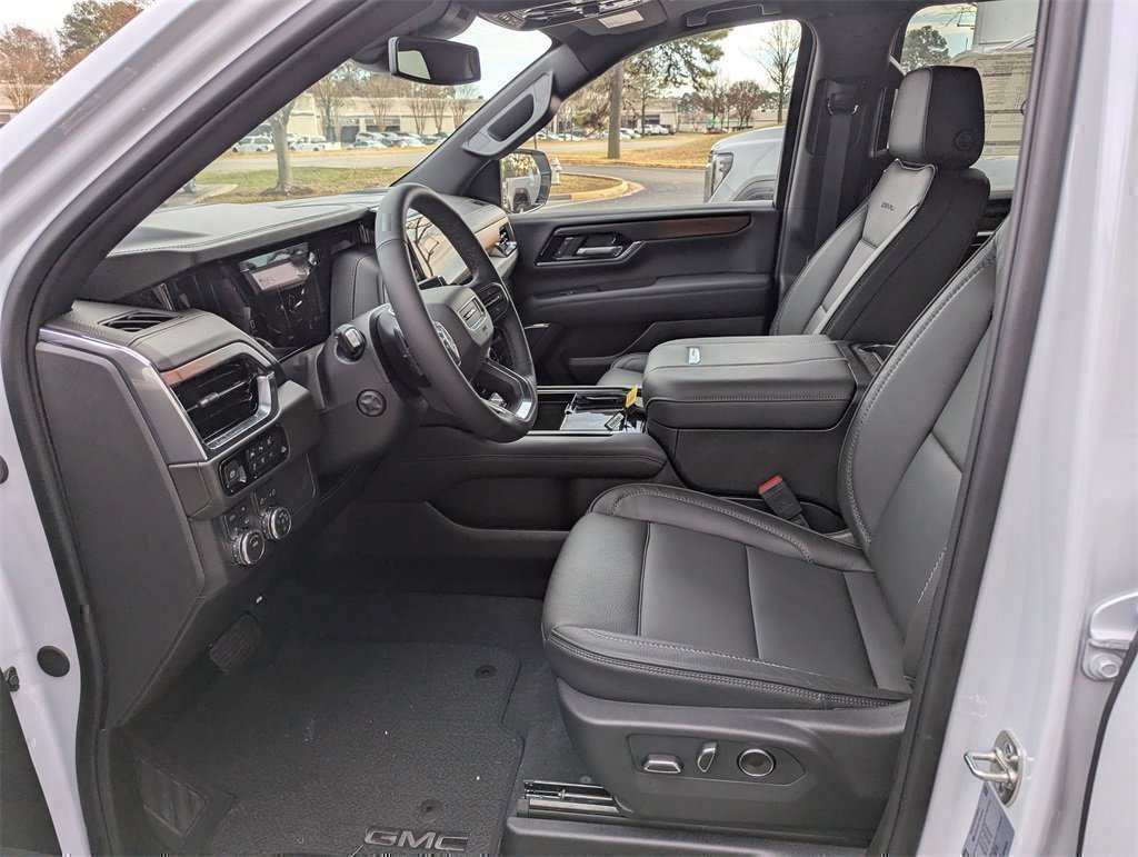 New 2026 GMC Yukon XL Denali w/ Sun & Power Step Package image 11