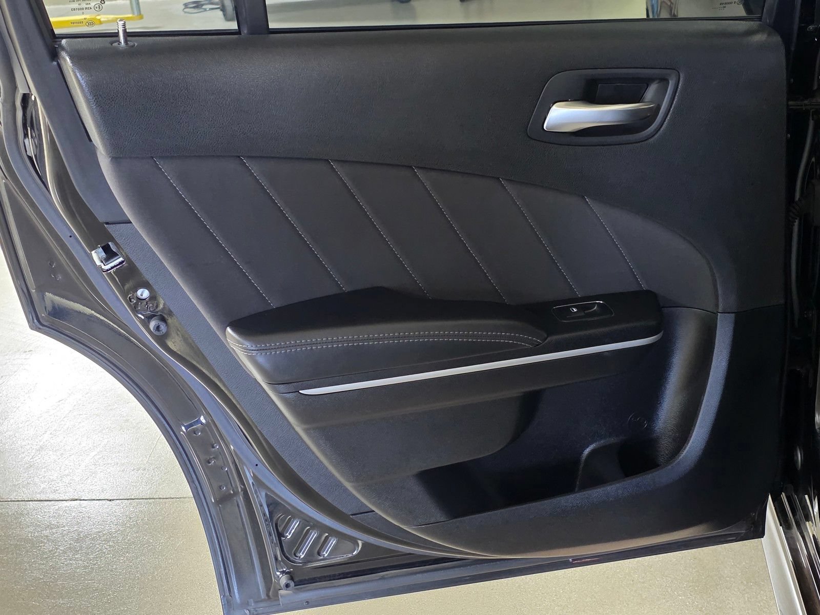 Used 2020 Dodge Charger Scat Pack RWD image 13