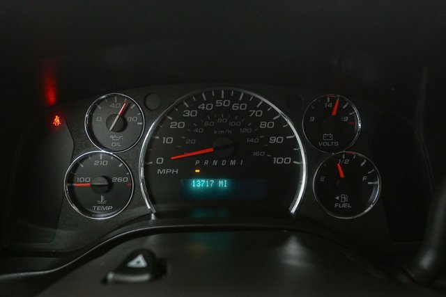 Used 2024 Chevrolet Express 2500 image 24