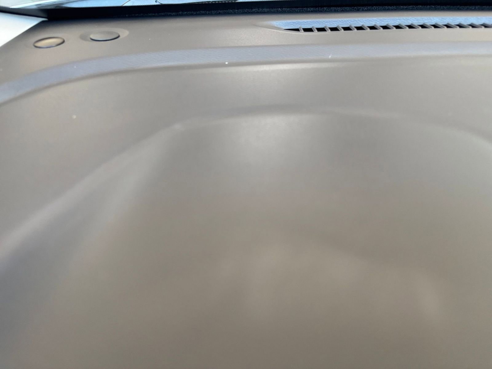 Used 2025 Nissan Versa SV FWD image 34
