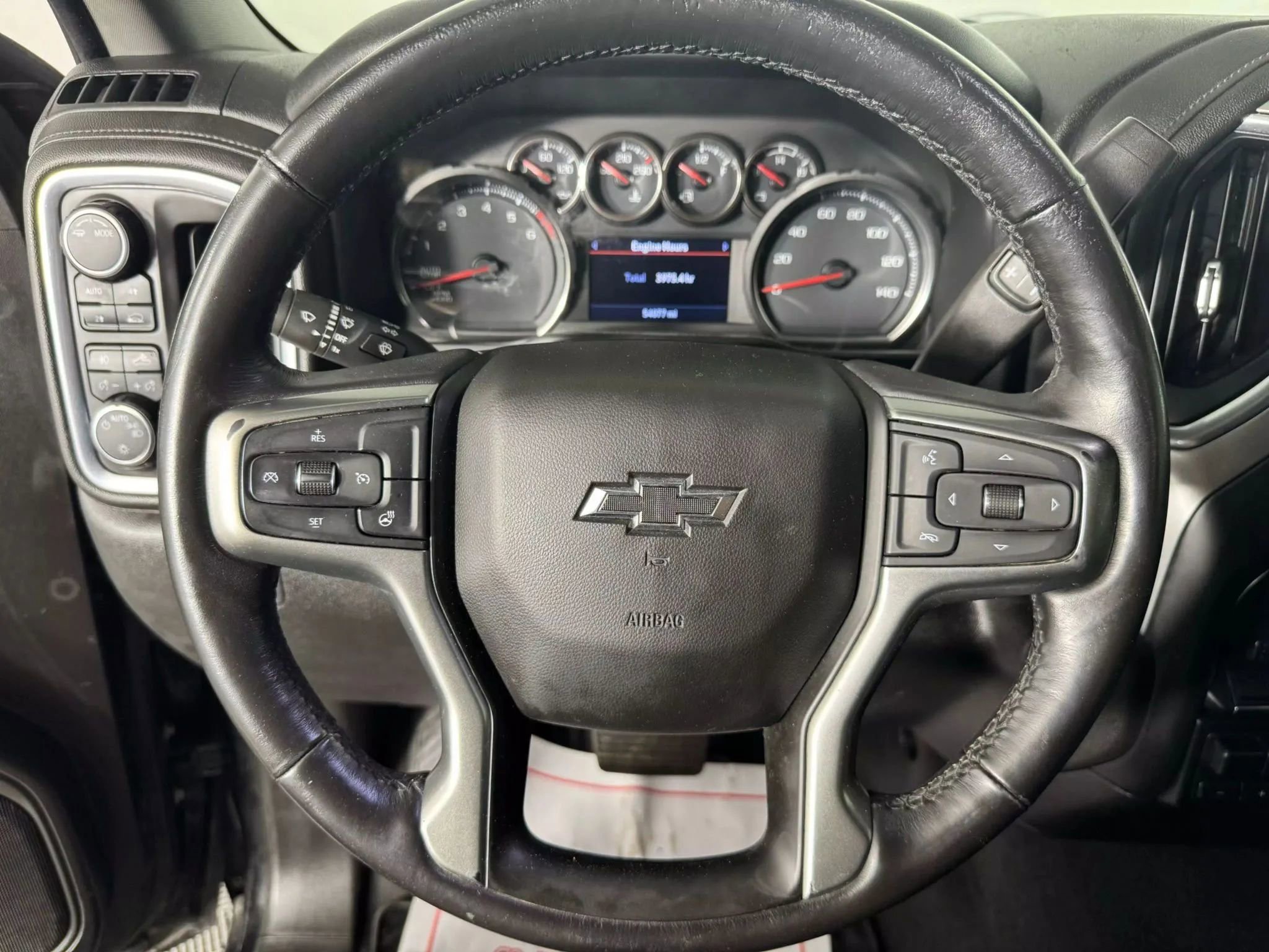Used 2021 Chevrolet Silverado 1500 RST w/ Bed Protection Package AWD/4WD image 13