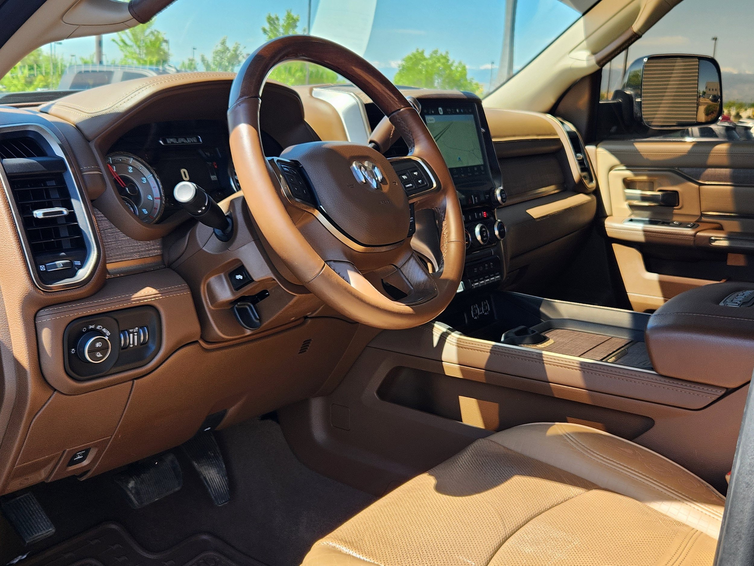 Used 2022 RAM 2500 Limited AWD/4WD image 11