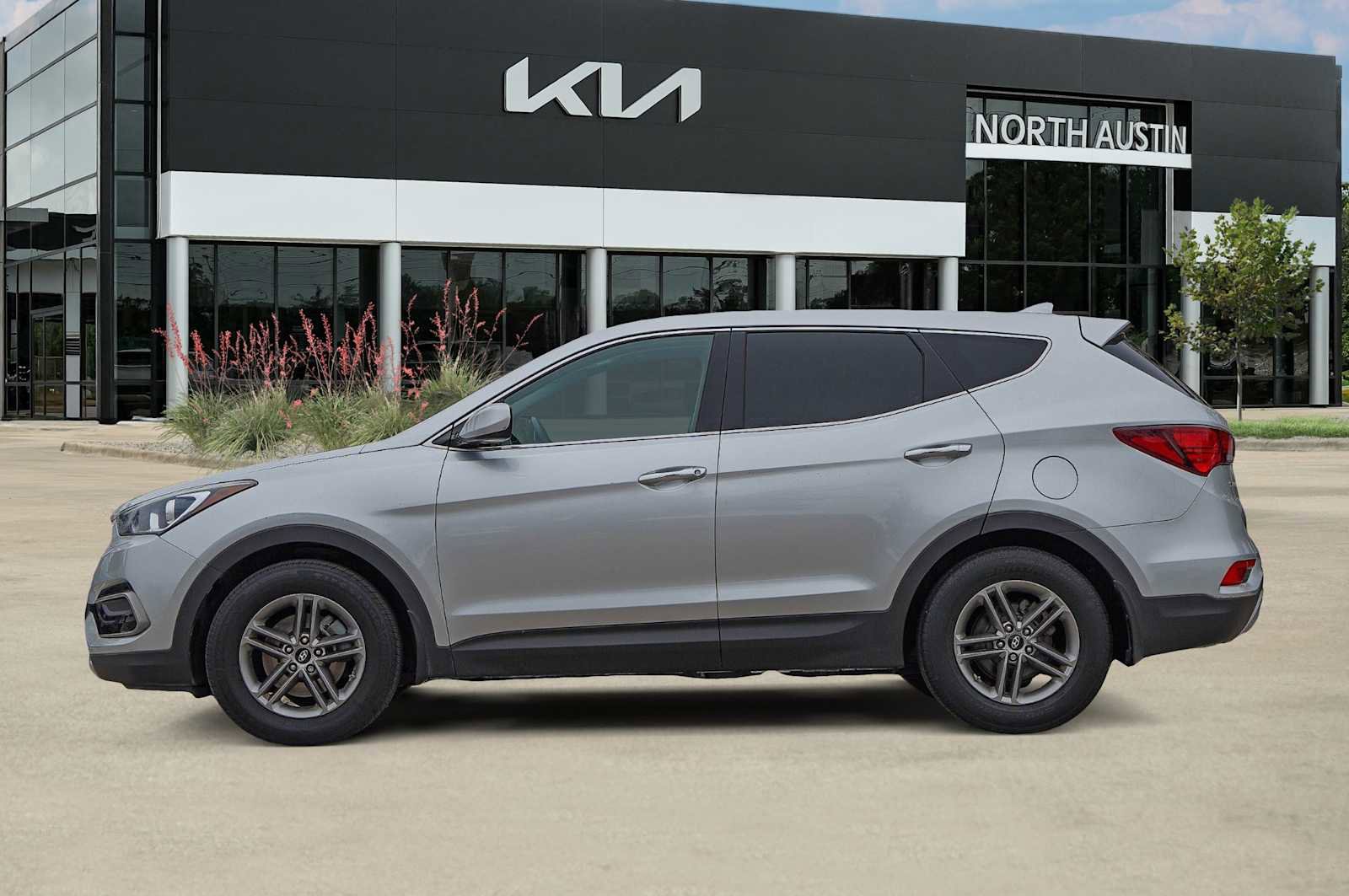 Used 2017 Hyundai Santa Fe Sport w/ Cargo Package image 4