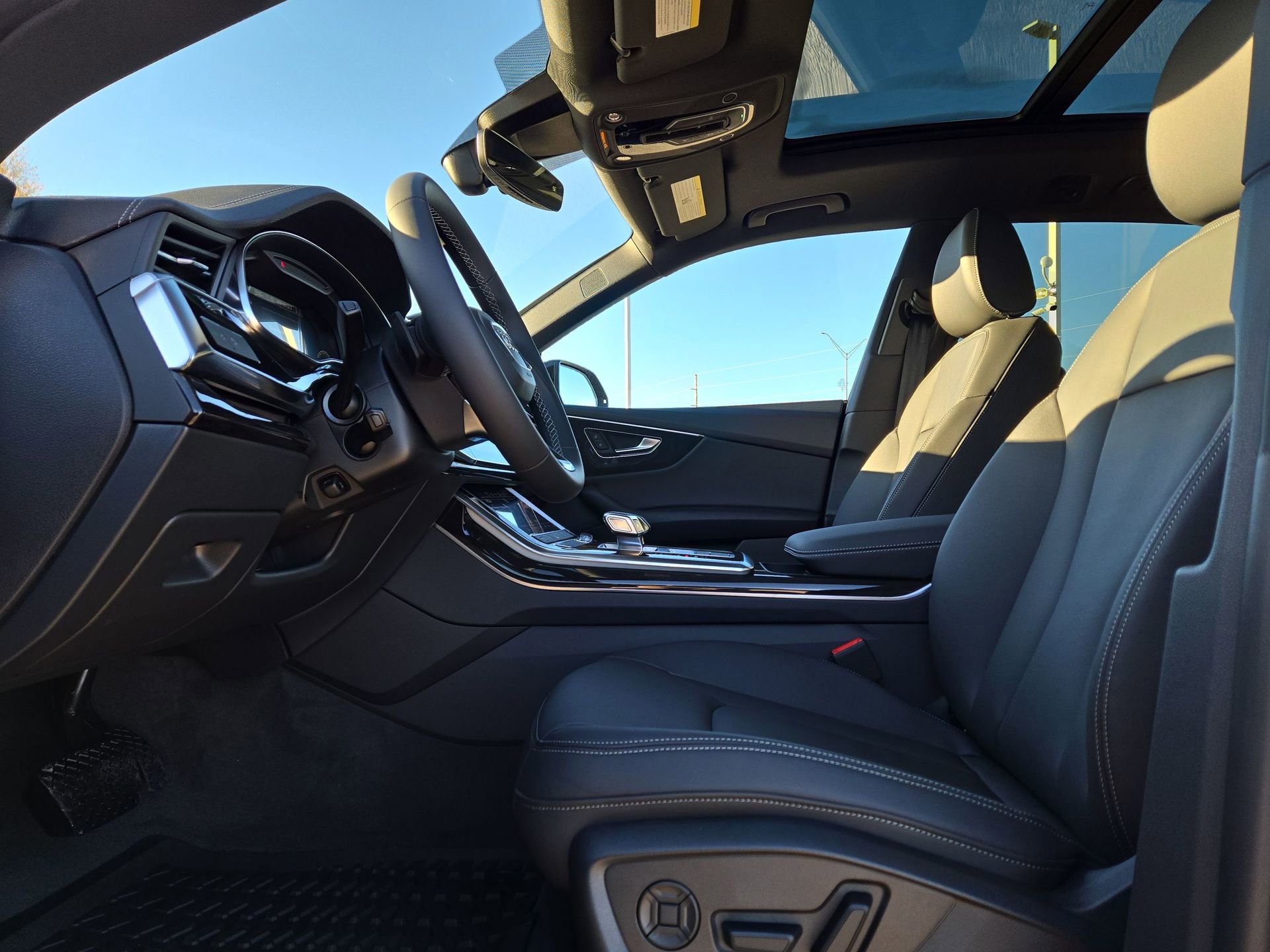 New 2026 Audi Q8 Premium image 16