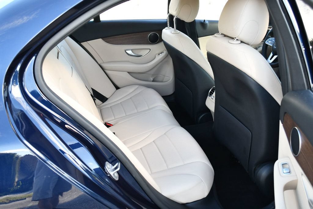 Used 2019 Mercedes-Benz C 300 4MATIC Sedan image 19