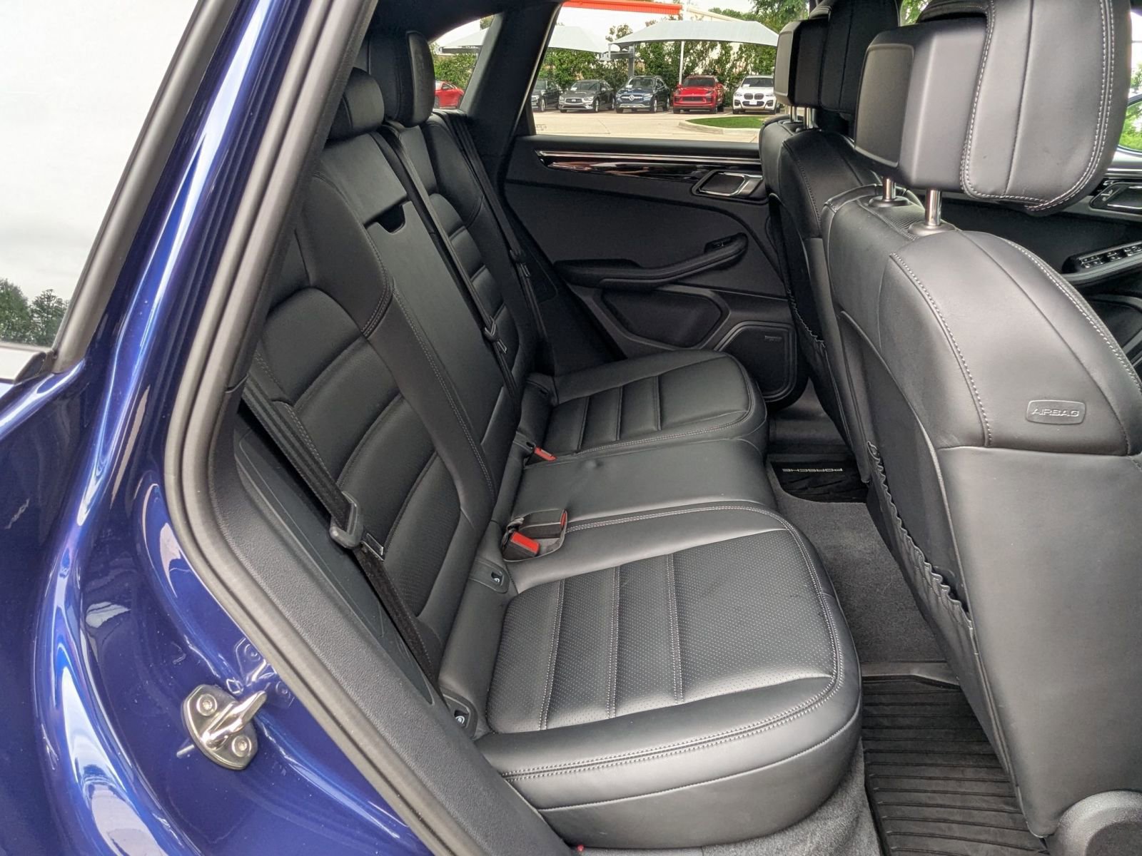 Certified 2026 Porsche Macan AWD/4WD image 24