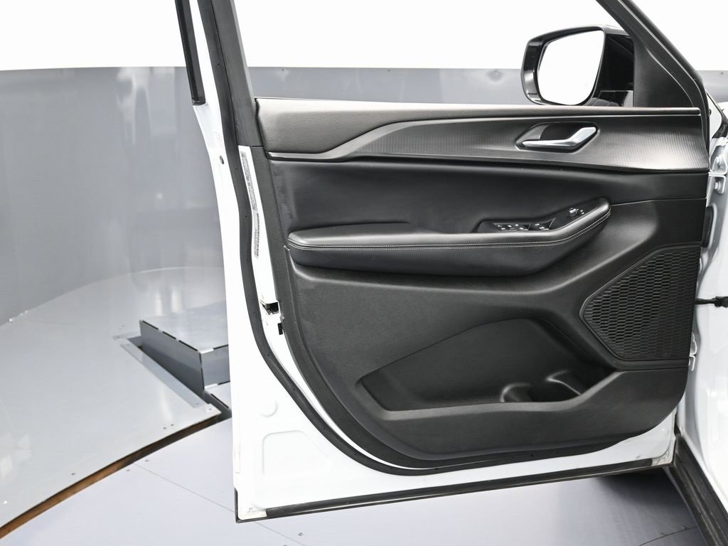 Used 2024 Jeep Grand Cherokee L Laredo image 43