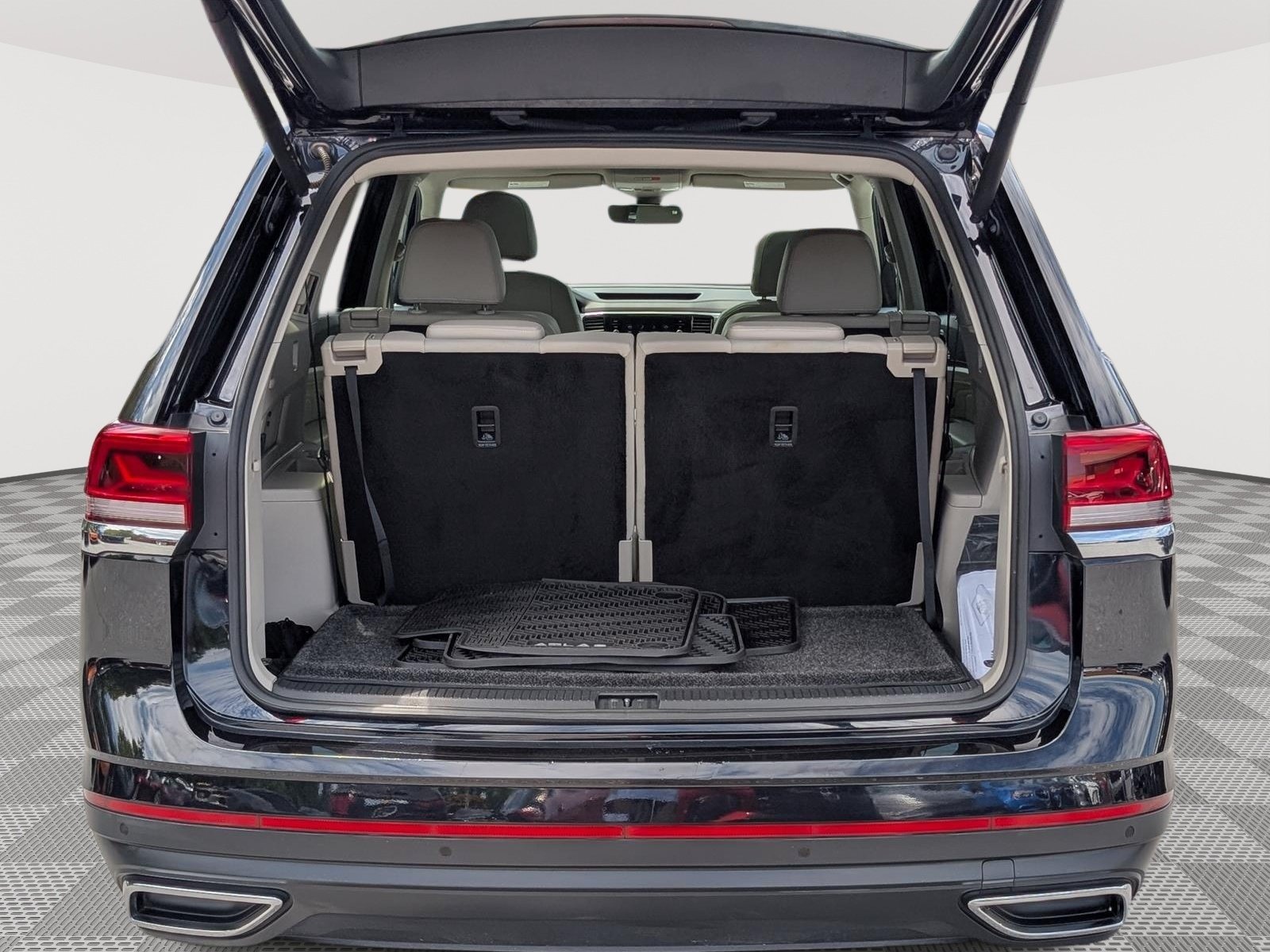 Used 2023 Volkswagen Atlas SEL AWD/4WD image 14