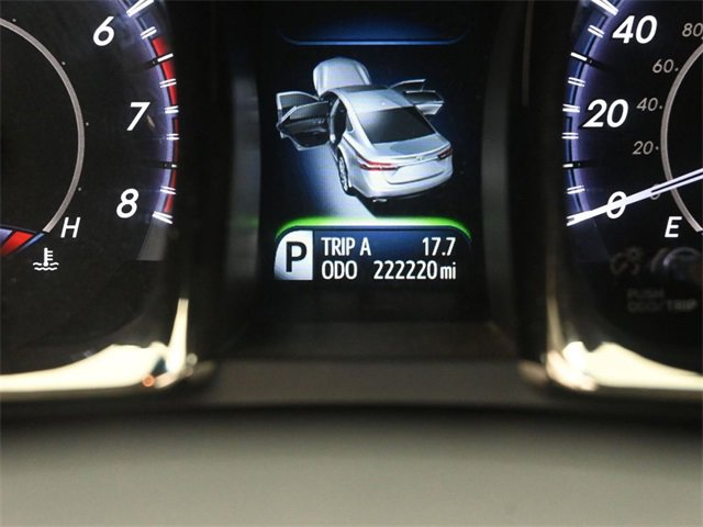 Used 2013 Toyota Avalon XLE Touring image 37