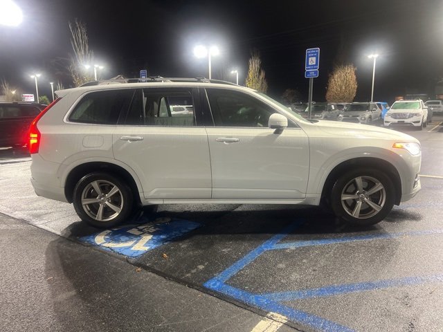 Used 2017 Volvo XC90 T5 Momentum w/ Vision Package image 3