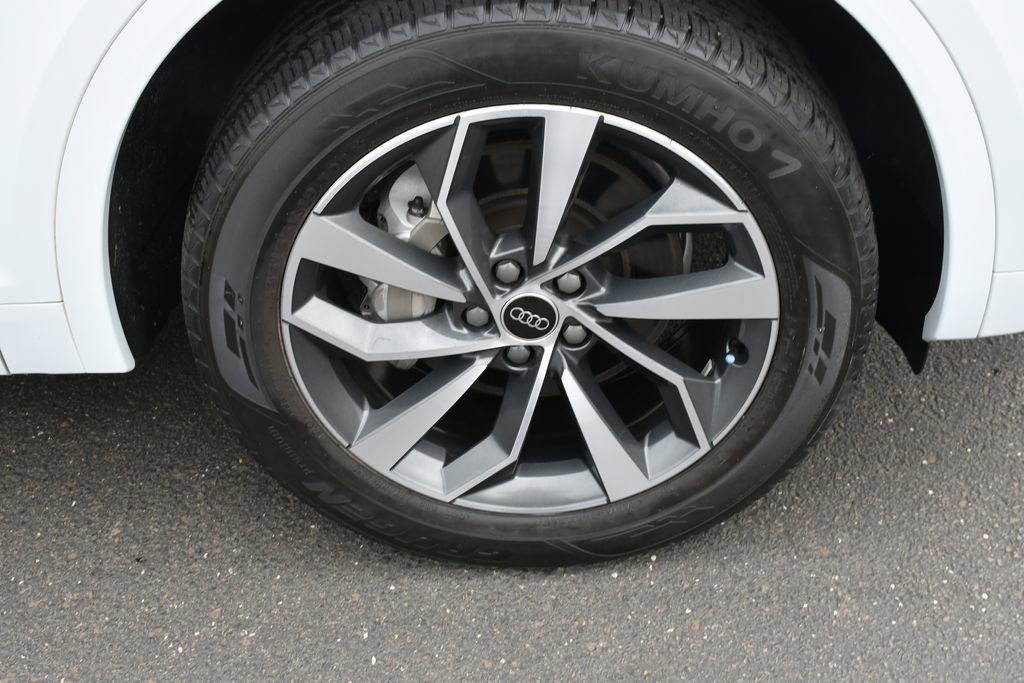 Certified 2023 Audi Q5 2.0T Premium w/ Convenience Package AWD/4WD image 19
