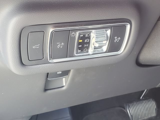 Used 2024 Lincoln Nautilus Premier w/ Equipment Group 102A AWD/4WD image 12