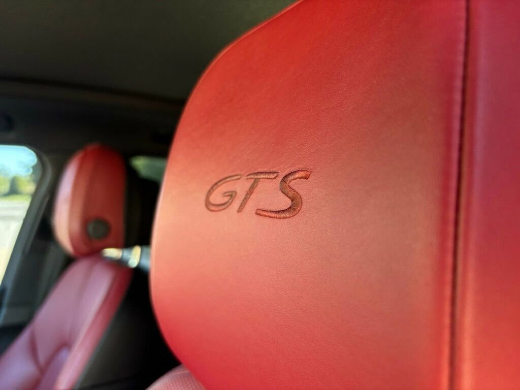 Used 2018 Porsche Macan GTS image 12