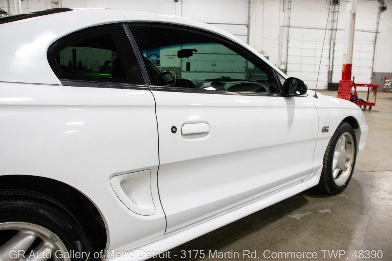 Used 1995 Ford Mustang GT image 23