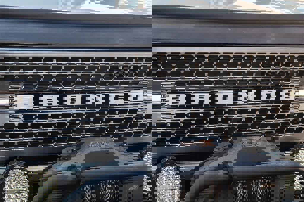 Used 2022 Ford Bronco Badlands w/ Sasquatch Package image 5