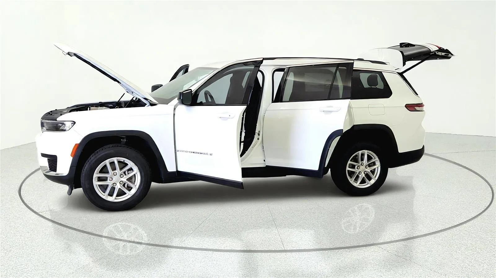 Used 2022 Jeep Grand Cherokee L Laredo w/ Luxury Tech Group I AWD/4WD image 9
