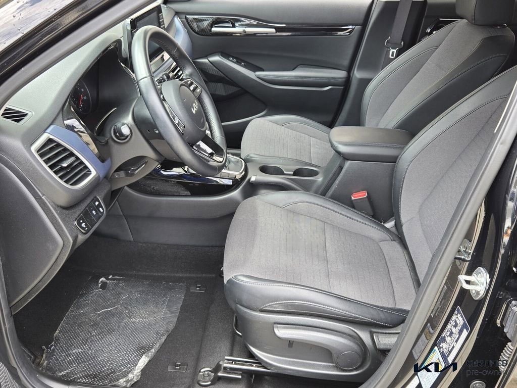 Used 2023 Kia Seltos S FWD image 11