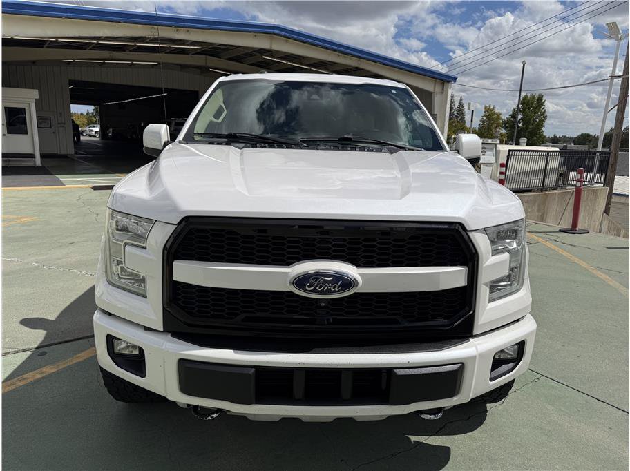 Used 2016 Ford F150 Lariat w/ Equipment Group 502A Luxury AWD/4WD image 3
