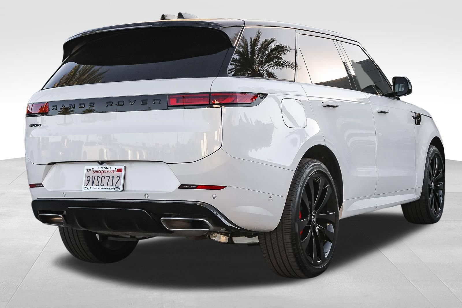 Used 2025 Land Rover Range Rover Sport Dynamic SE AWD/4WD image 5