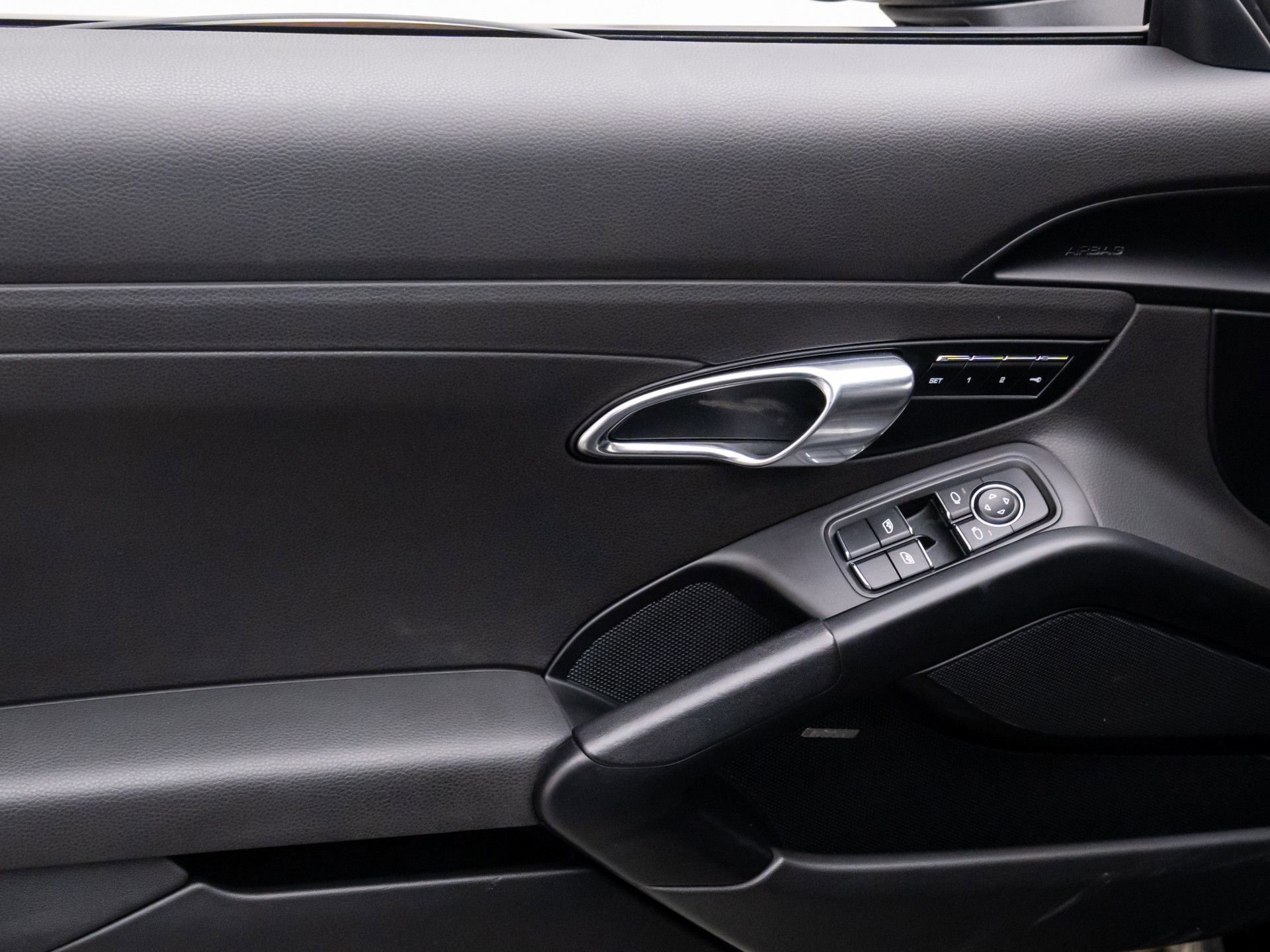 Used 2017 Porsche 718 Boxster image 14