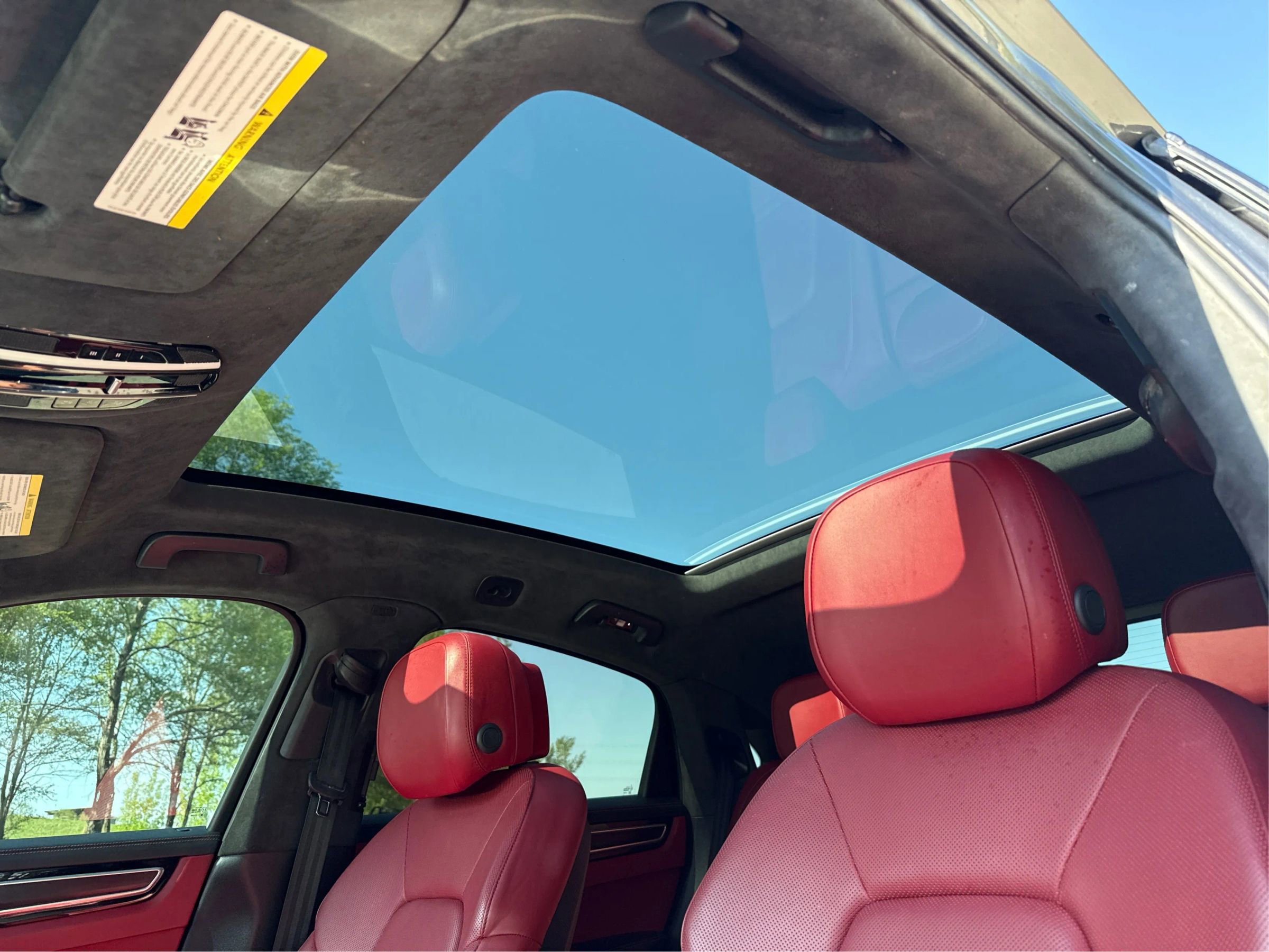 Used 2022 Porsche Cayenne GTS AWD/4WD image 22