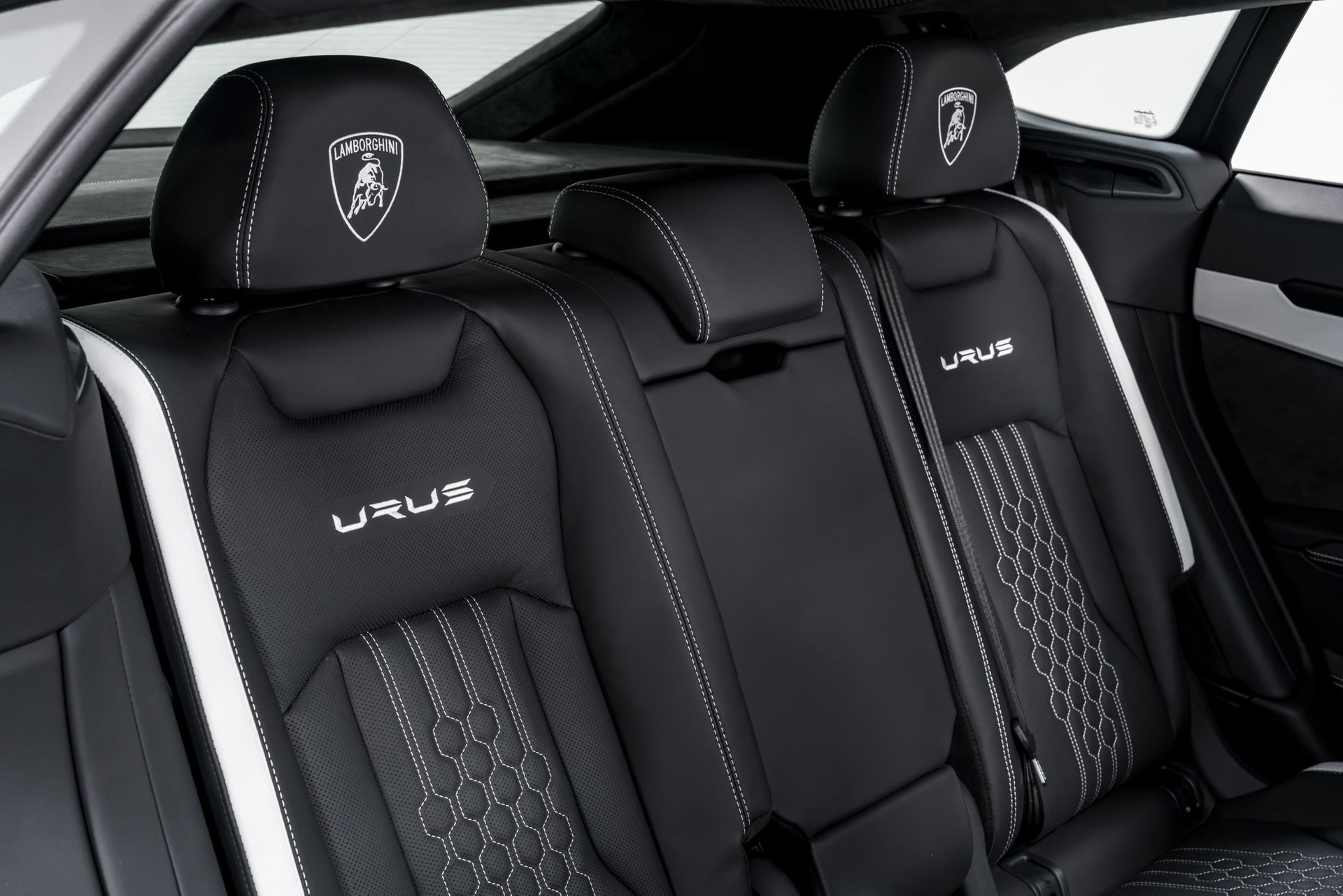 Used 2024 Lamborghini Urus S image 33