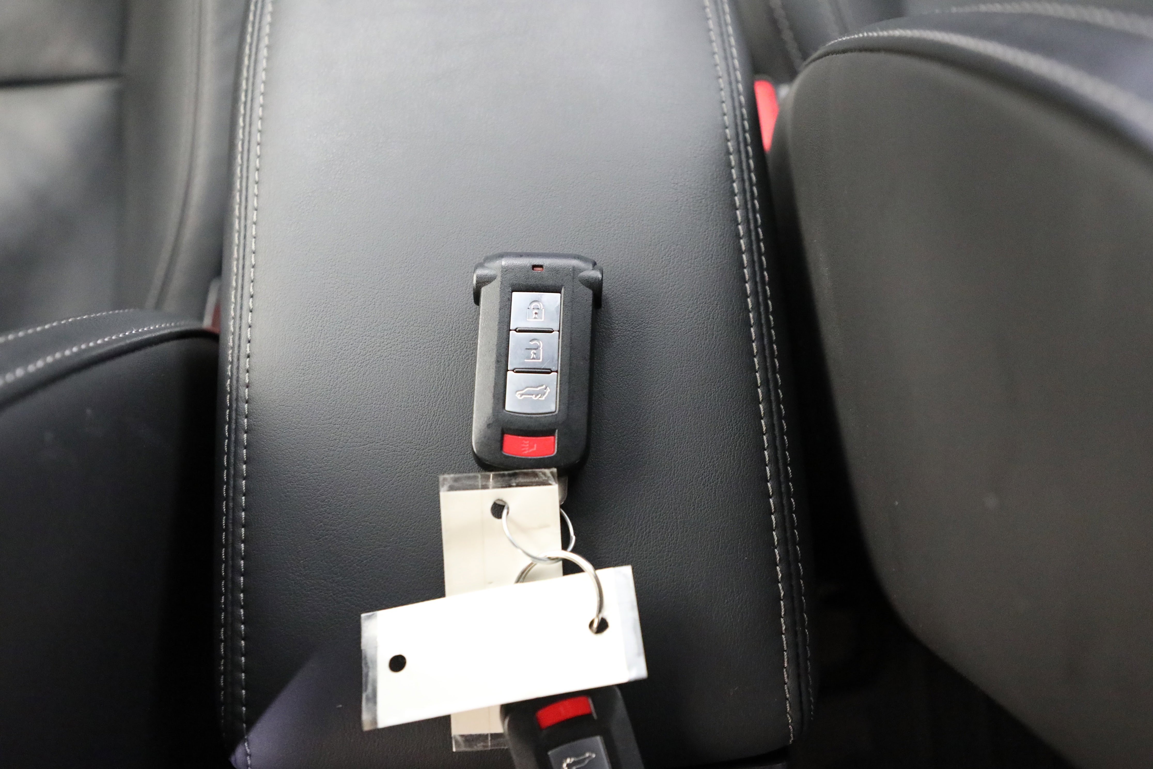 Used 2019 Mitsubishi Outlander GT image 26