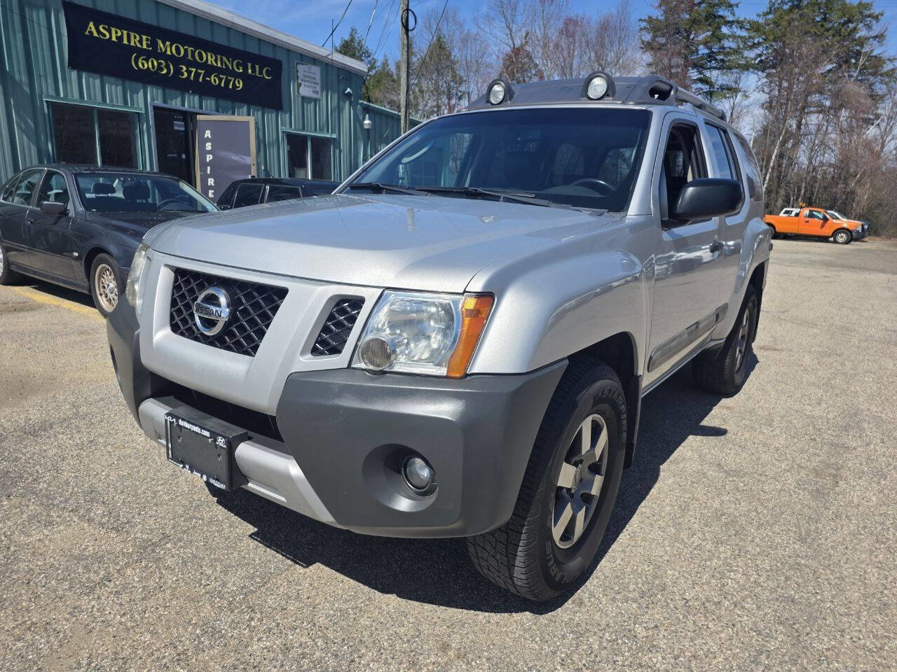 Used 2011 Nissan Xterra PRO-4X w/ Pro-4x Leather Pkg AWD/4WD image 4