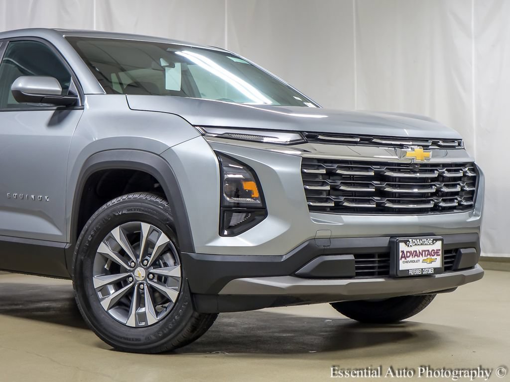 New 2027 Chevrolet Equinox LT FWD image 3