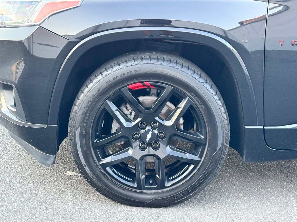 Used 2020 Chevrolet Traverse Premier w/ Redline Edition FWD image 34