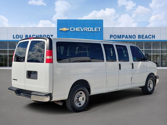 Used 2019 Chevrolet Express 3500 LT w/ LT Preferred Equipment Group RWD image 3