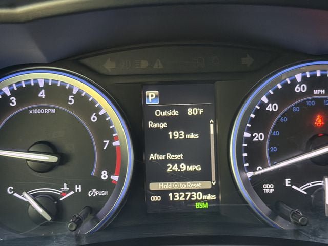 Used 2018 Toyota Highlander XLE FWD image 28