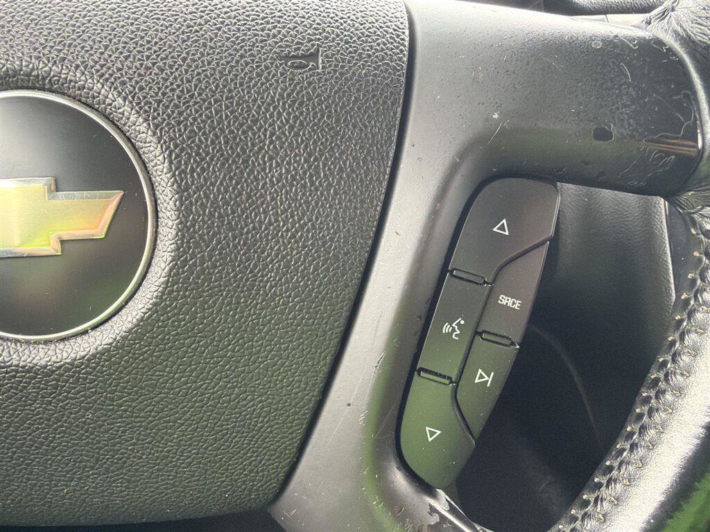 Used 2008 Chevrolet Avalanche LT w/ LT Preferred Equipment Group RWD image 16