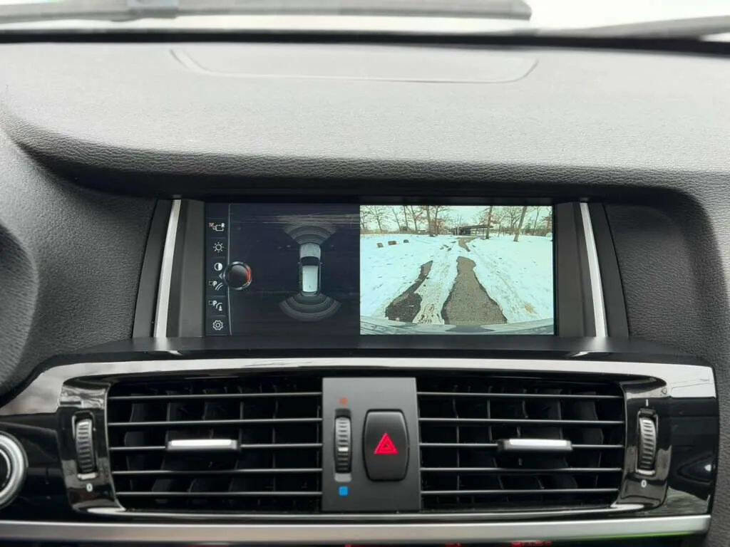 Used 2017 BMW X3 xDrive28i image 17