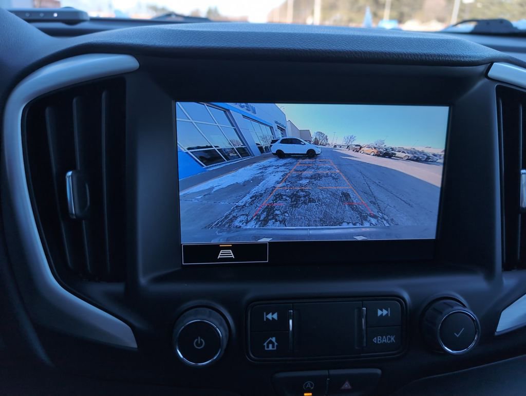 Used 2024 GMC Terrain SLT w/ Infotainment Package II image 25