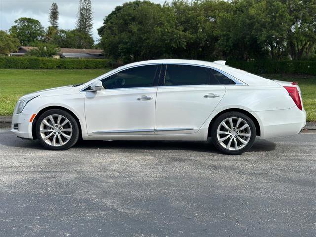 Used 2017 Cadillac XTS Luxury w/ Driver Awareness Package image 4