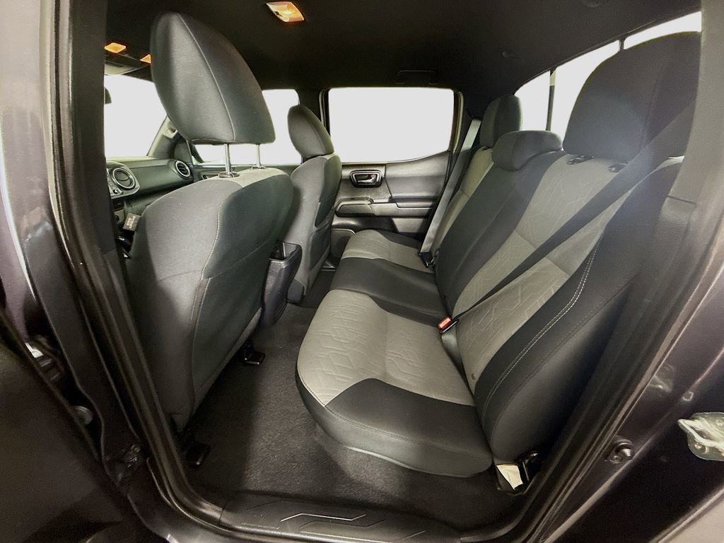 Certified 2021 Toyota Tacoma TRD Off-Road image 17