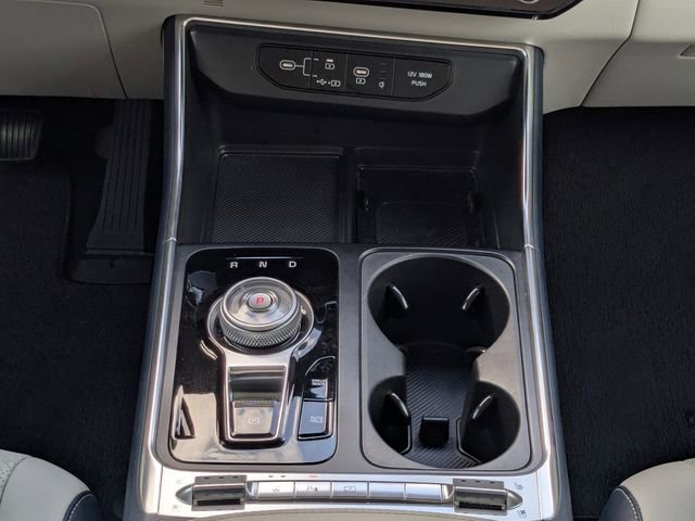 Certified 2025 Kia Carnival SX Prestige FWD image 28