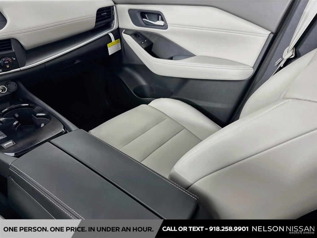 New 2026 Nissan Rogue Dark Armor FWD image 23