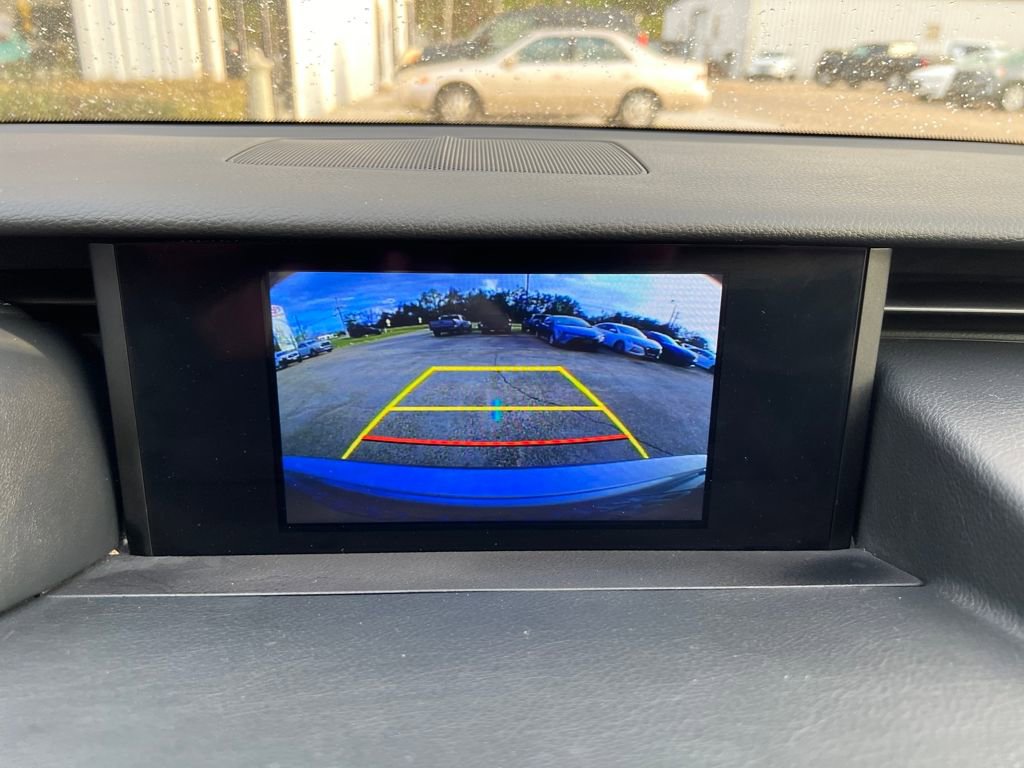 Used 2019 Lexus IS 300 image 17