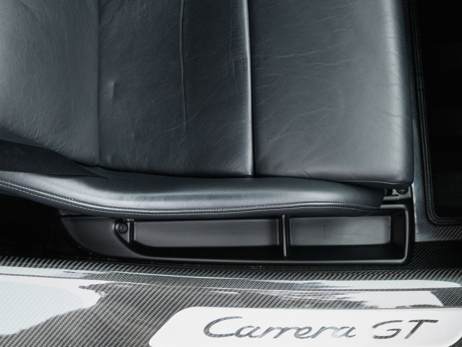 Used 2004 Porsche Carrera GT image 20