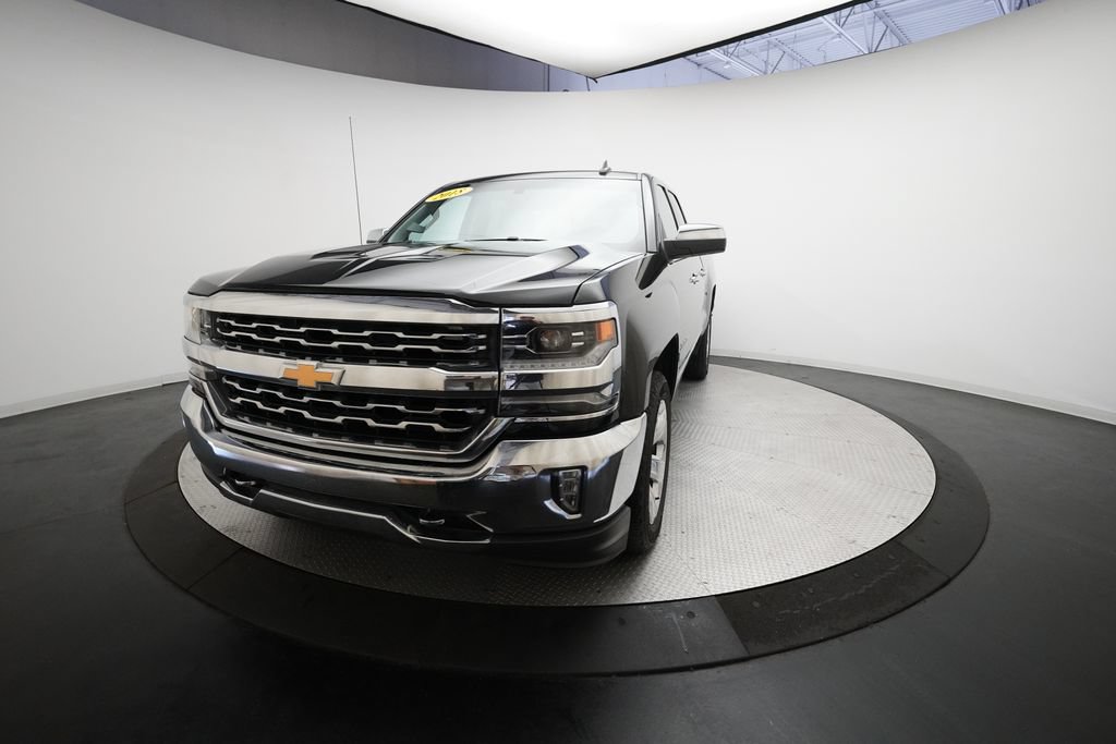 Used 2018 Chevrolet Silverado 1500 LTZ w/ Sport Package AWD/4WD image 12