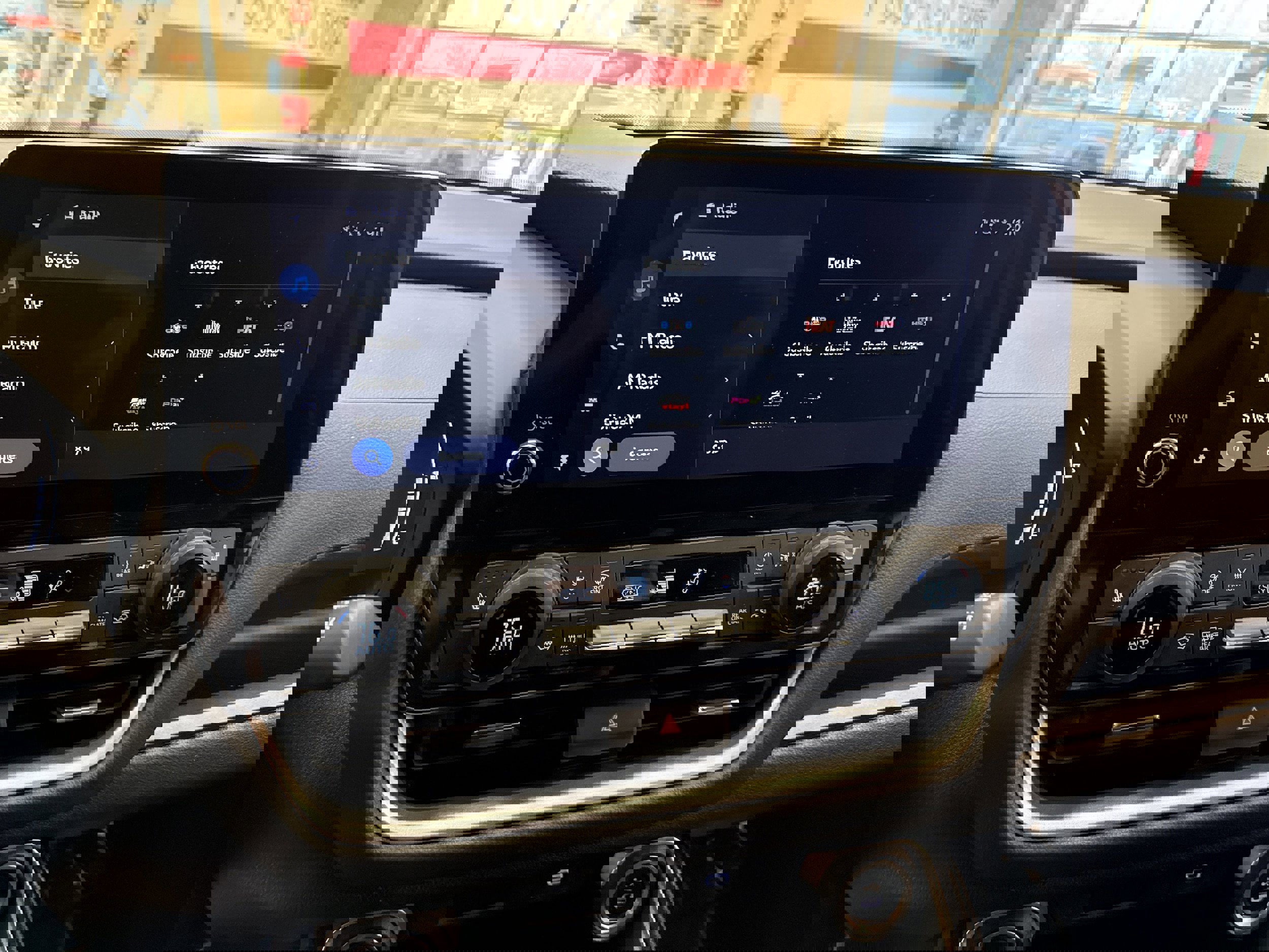 Certified 2024 Toyota Grand Highlander XLE image 44