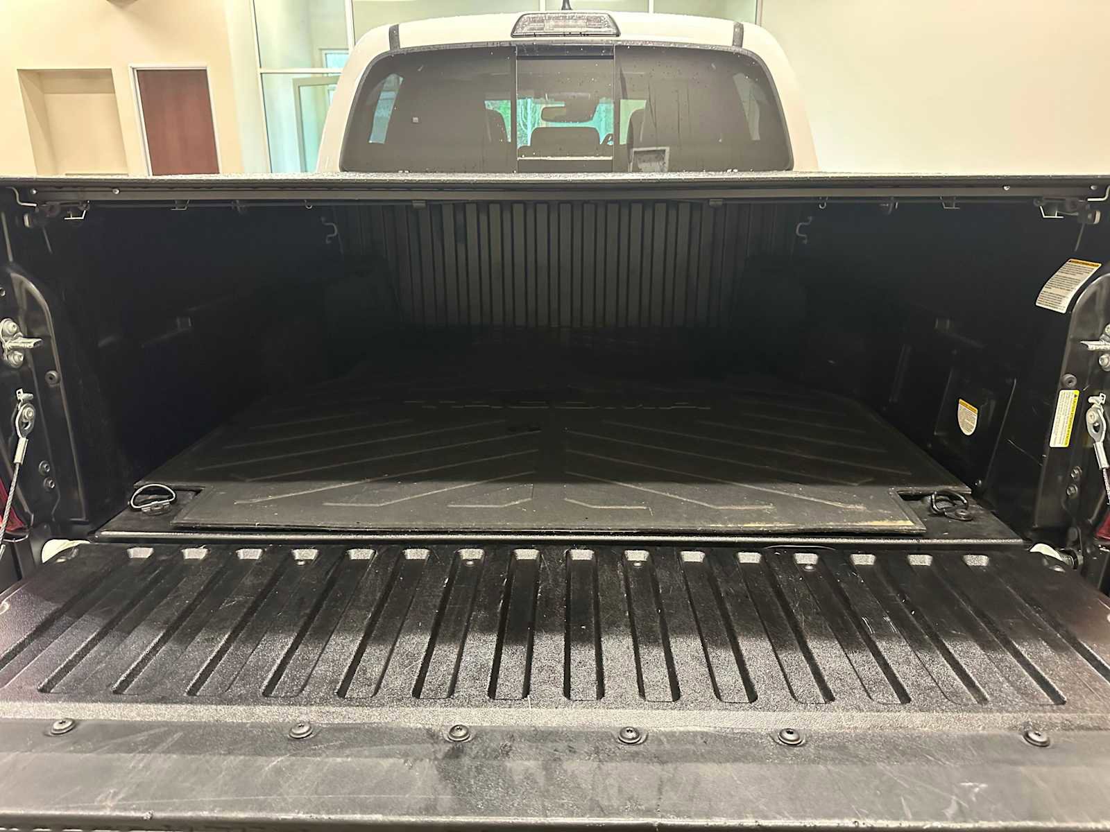 Used 2019 Toyota Tacoma TRD Off-Road image 30