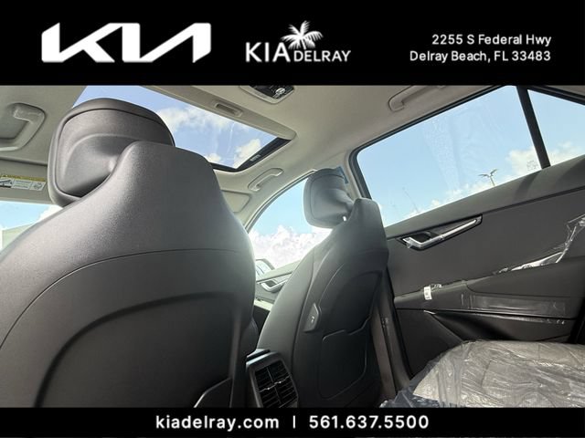 New 2026 Kia Niro SX Touring FWD image 16