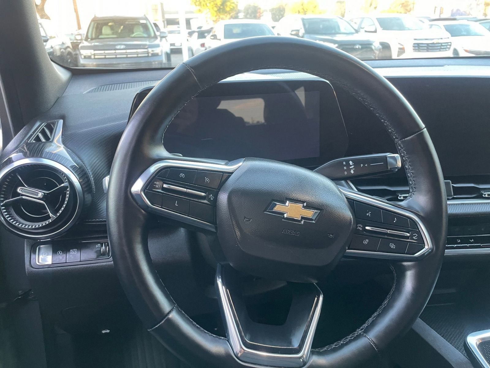 Used 2025 Chevrolet Equinox LT image 28