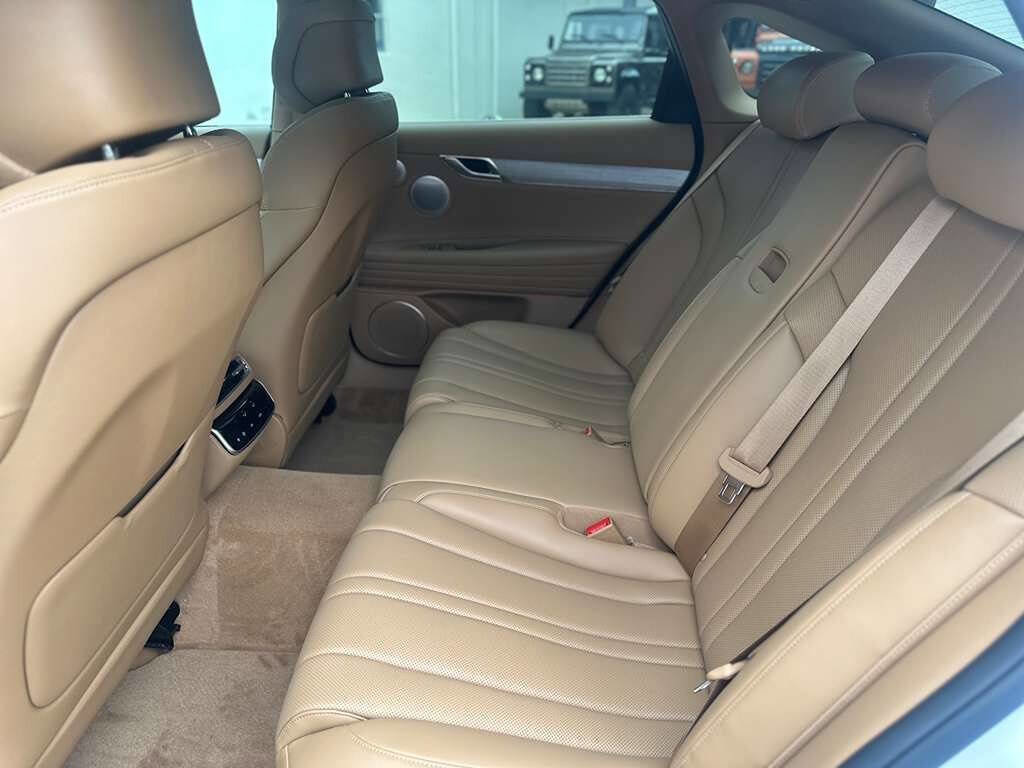 Used 2025 Genesis G80 2.5T Advanced image 16