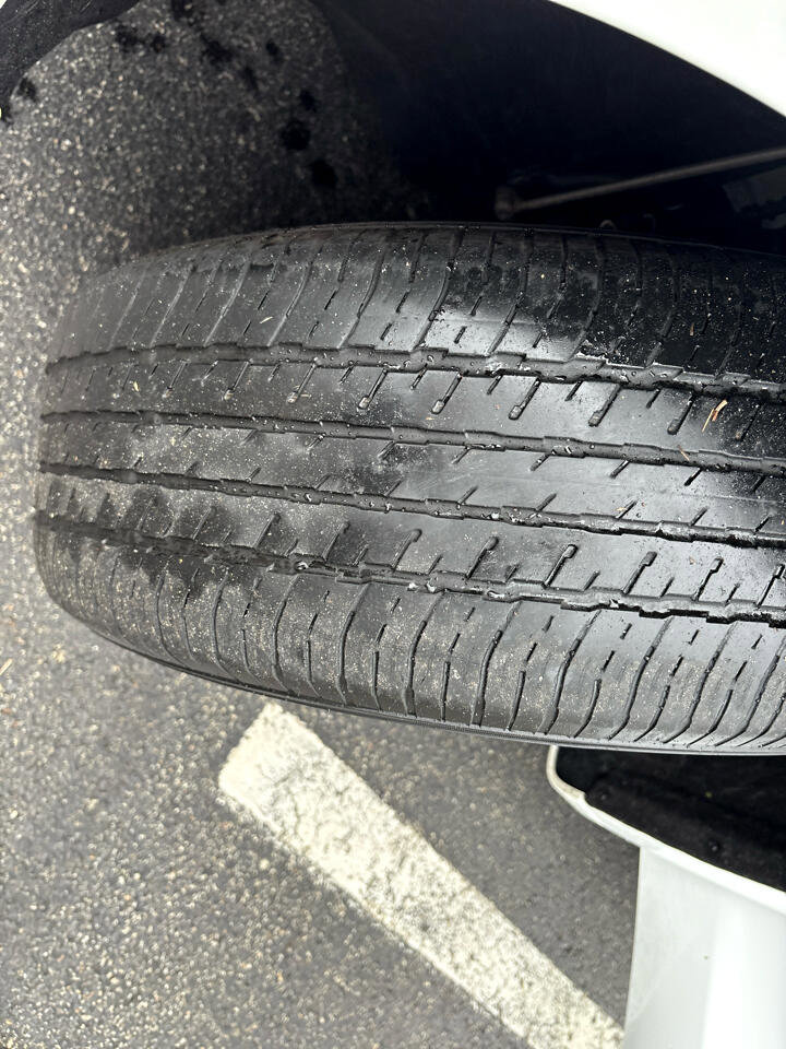 Used 2023 Chrysler Voyager LX image 10