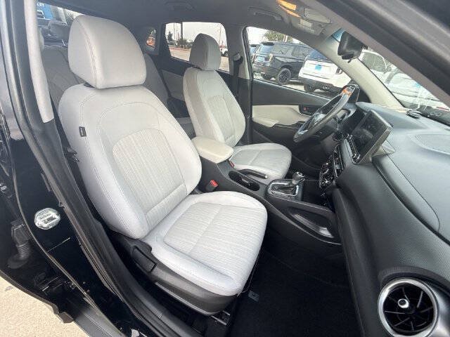 Used 2023 Hyundai Kona SEL AWD/4WD image 29